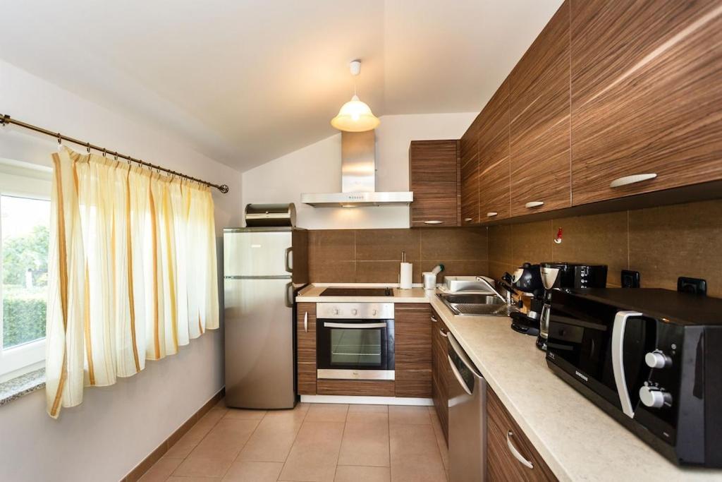Premium Apartment Near Center And Beach With Parking Krk Town Luaran gambar